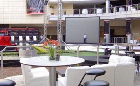 曼联球迷抗,议高价球票,曼市德比票,k8娱乐,娱乐游戏,体育竞猜,顶级娱乐,在线投注,互动平台